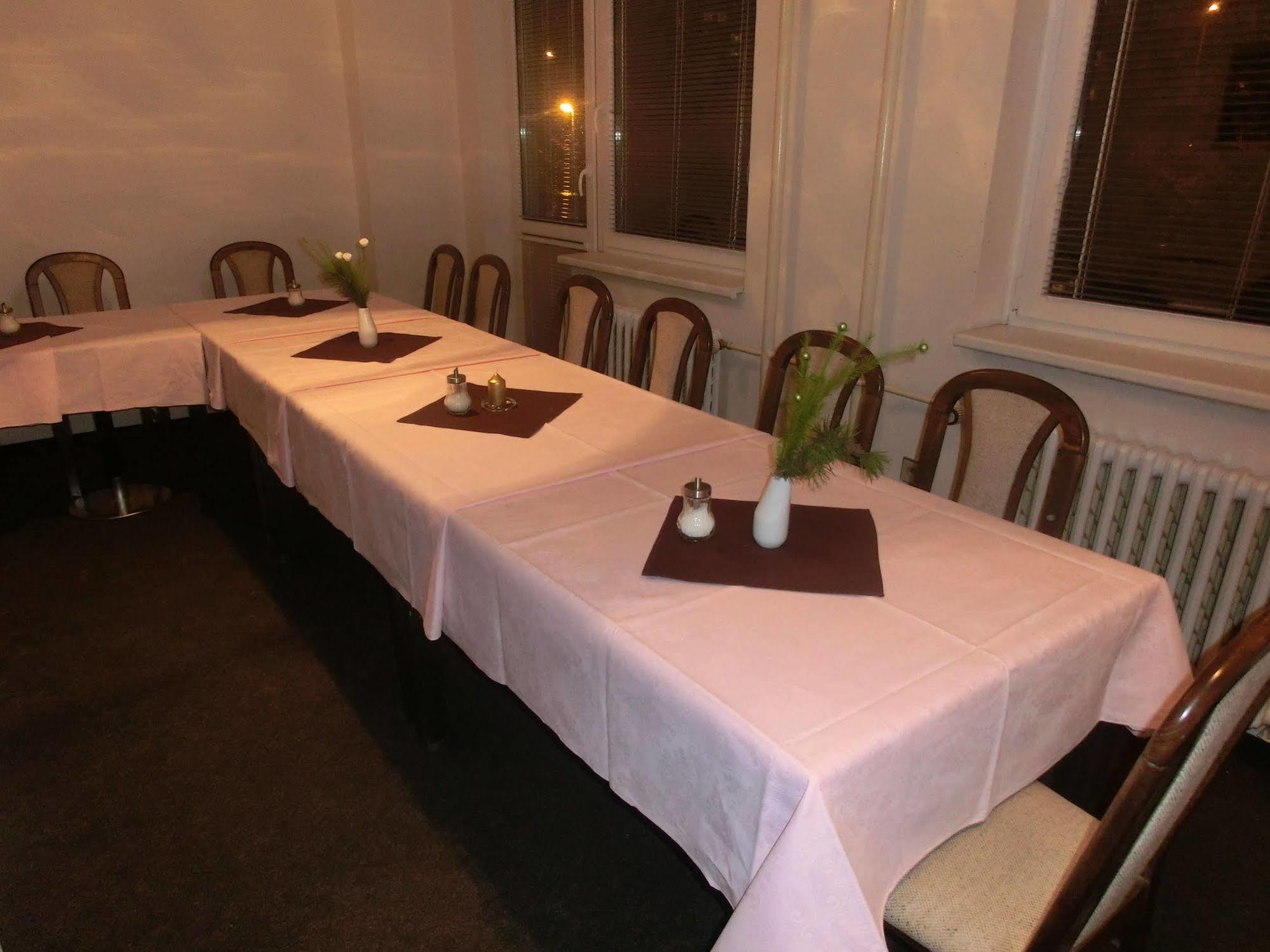Oaza Hotel Praga